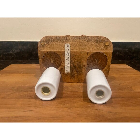 Vintage Wood Napkin Holder w/Salt & Pepper Dispensers - Picture 5 of 8